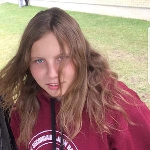 Meet your Posher, Noémy